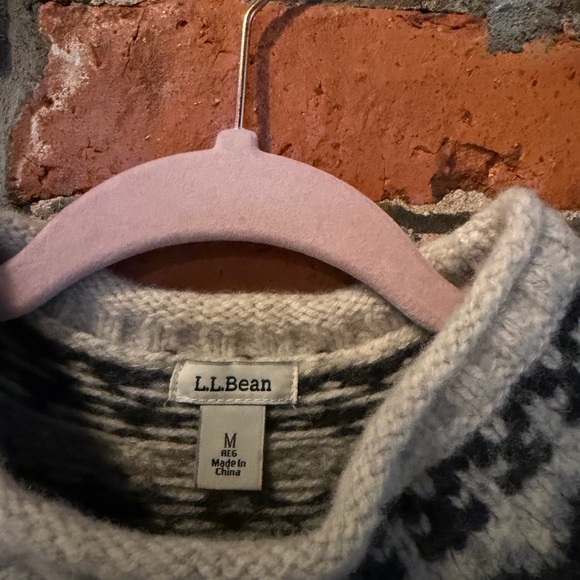 L.L.Bean Fair Isle Ski Wool Blend Sweater Nordic Black Grey Crewneck Size M - Picture 5 of 10